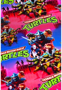 Tessuto delle Tartarughe Ninja che presenta uno sfondo vibrante rosa e blu, personaggi dei cartoni animati in pose d'azione, texture e motivi dettagliati.