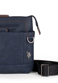 Borsa a spalla in pelle blu navy con hardware argentato, logo in rilievo e dettagli marroni. Dotata di una robusta tracolla e tasca esterna.
