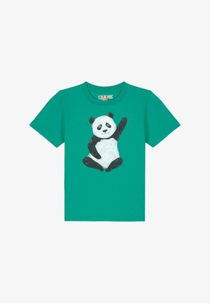 Türkisfarbenes T-Shirt mit einem Pandadesign, überwiegend schwarz-weiß, mit einem erhobenen Arm. Hergestellt aus weichem Baumwollstoff, kurzärmliges Design.