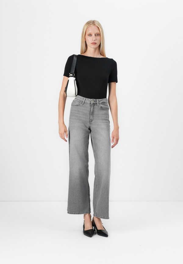 VMPANDA - Basic T-shirt - schwarz4