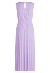 Lila ärmelloses Kleid mit Schlüsselloch-Ausschnitt, elastischem Bund und plissiertem Rock, aus glattem Stoff, der sanft fällt.