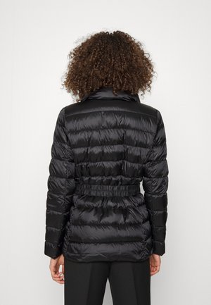 DETACHABLE COLLAR BELTED PACKABLE COAT - Piumino - black