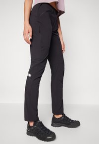 The North Face SPEEDLIGHT SLIM STRAIGHT PANT - Pantalones montañeros largos - black