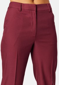 Bubbleroom HIGH WAIST REGULAR SUIT TROUSERS - Broek - red