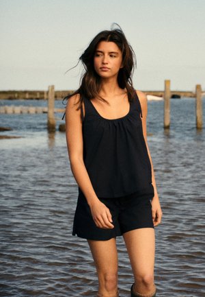 THE SET, REGULAR FIT - TIE SHOULDER TOP AND SHORT SET . - Šortky - navy