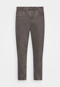 Szare dżinsy z denimu o wąskim kroju, z pięcioma kieszeniami i zapięciem na guzik. Gładka faktura i czysty design bez widocznych wzorów ani akcentów.