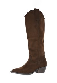 Bota de ante marrón hasta la rodilla con punta afilada y tacón de bloque estilizado. Presenta detalles de costura y una tira en la parte superior para facilitar su uso.
