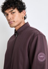 BOSS BOSS X PORSCHE - Bomber Jacket - open red