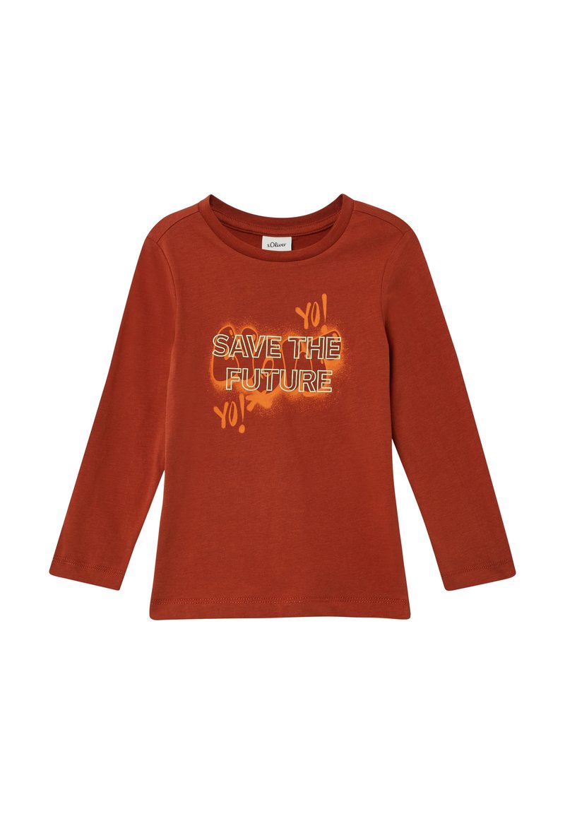 T-shirt z długim rękawem w kolorze rdzy, wykonany z miękkiej bawełny. Posiada grafikę "URATUJ PRZYSZŁOŚĆ" oraz "YO!" w żółtym i pomarańczowym nadruku.