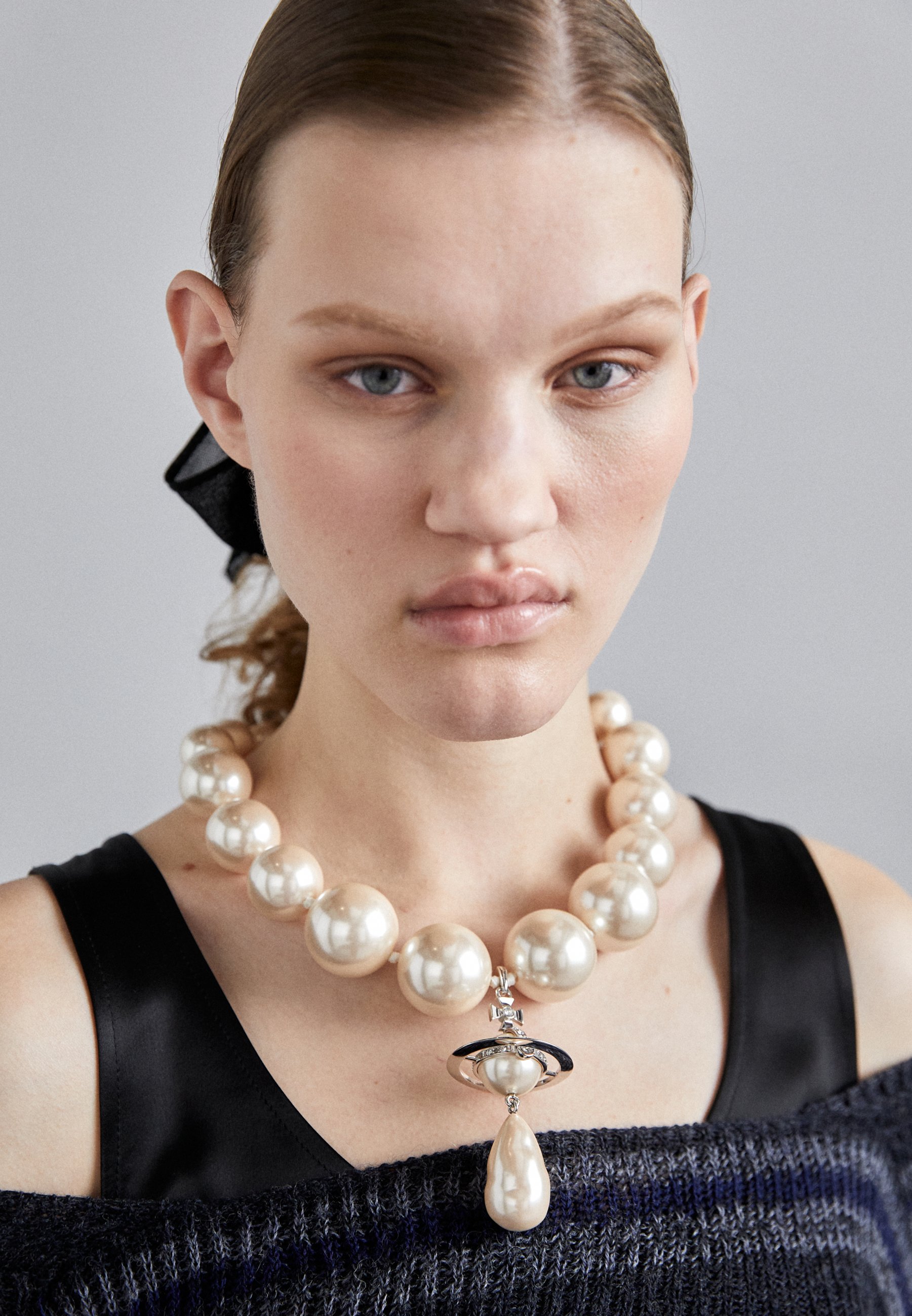 Vivienne Westwood GIANT PEARL DROP NECKLACE - Necklace - creamrose 
