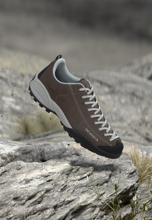 Scarpa MOJITO UNISEX - Chaussures de marche - cigar