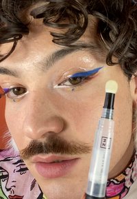 3ina THE EYE GLOSS  - Ögonskugga - 500 transparent