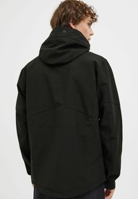 Thumbnail Image 3