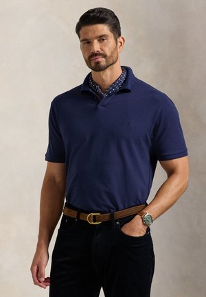 STRETCH MESH POLO SHIRT - Poloskjorter - refined navy