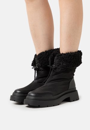 Even&Odd Wide Fit WINTER BOOT - Klasické členkové čižmy - black