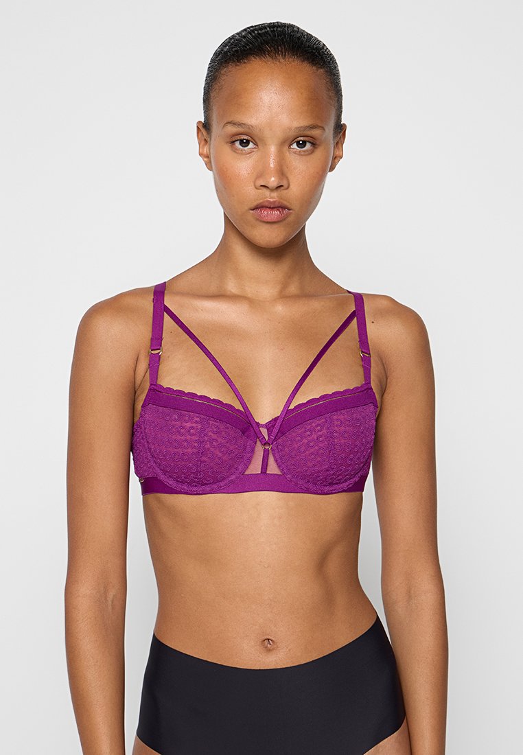 Chantelle Voorgevormde BH donkerpaars Chantelle Voorgevormde BH donkerpaars