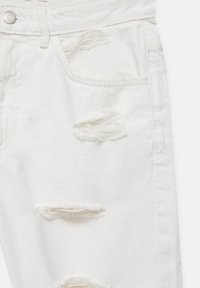 PULL&BEAR Shorts vaqueros - white
