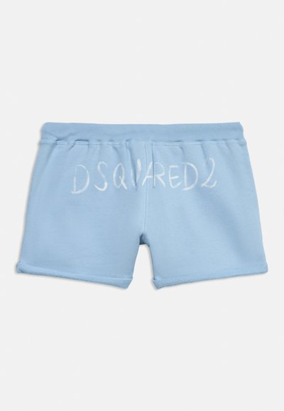 Ανοιχτό μπλε σορτς με ελαστική μέση, διπλωμένα τελειώματα και λευκό κείμενο "DSQUARED2" στο πίσω μέρος.