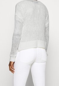 Abercrombie & Fitch Kofta - white