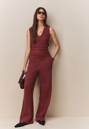 REGULAR FIT - SLEEVELESS  - Top - red