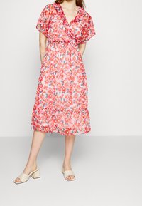 JDY Vapaa-ajan mekko - off-white