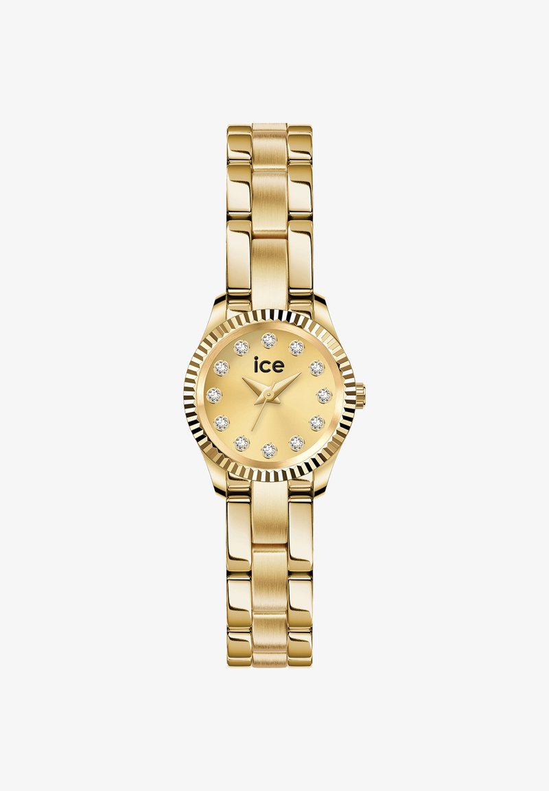 Montre bracelet en or avec cadran rond, index en cristal, aiguilles dorées, lunette striée et bracelet à maillons en métal, nom de la marque « ice » sur le cadran.