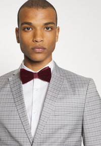 Jack & Jones PREMIUM JPRFRANCO CHECK - Öltöny - light grey melange