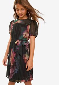 Love & Roses REGULAR FIT - PUFF SLEEVE PLEATED - Denné šaty - black floral