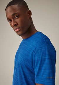 Next ACTIVE - REGULAR FIT - Camiseta básica - blue