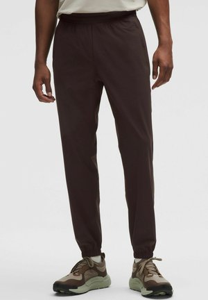 PACE BREAKER JOGGER REGULAR - Pantaloni de trening - sequoia