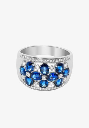 Sudraba gredzens ar ziliem dārgakmeņiem, kas veidoti pārklājošā ziedu dizainā, akcentēts ar maziem caurspīdīgiem akmeņiem gar joslu. Gluda pulēta virsma.