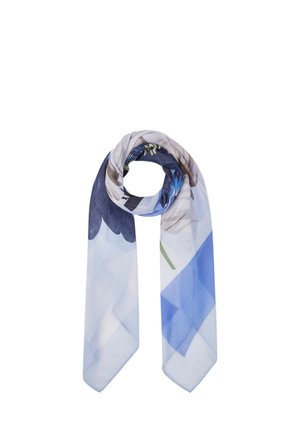 Sciarpa leggera con motivi floreali astratti e geometrici in sfumature di blu, grigio e beige, indossata sciolta a giro.