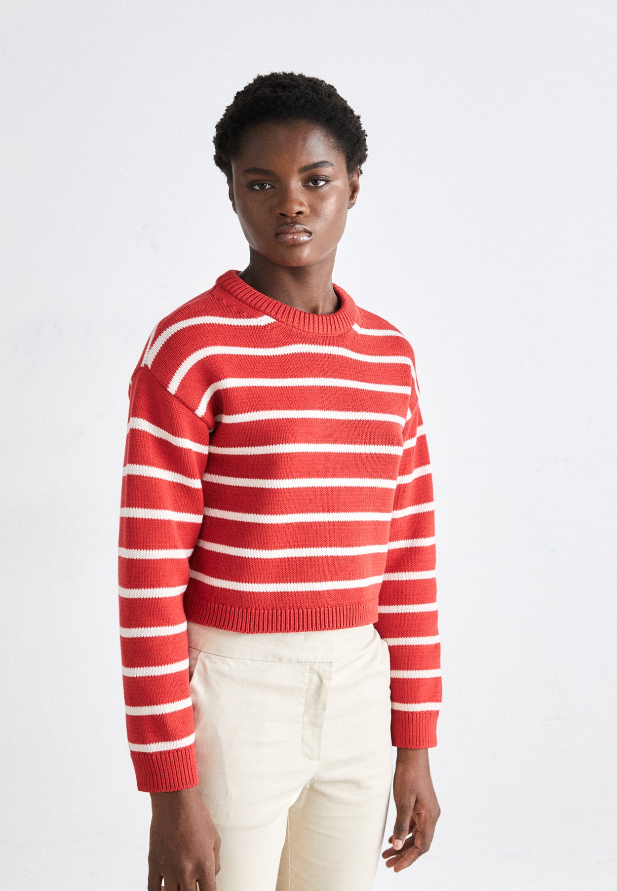 STRIPED CNECK