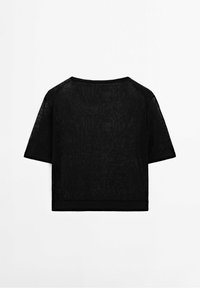 Czarny t-shirt z krótkim rękawem, wykonany z lekkiego, teksturowanego materiału, z okrągłym dekoltem i prążkowanym wykończeniem. Posiada rękawy raglanowe dla większej wygody.