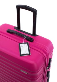 WITTCHEN LARGE SUITCASE WITH LUGGAGE TAG FROM ABS - Valise à roulettes - pink