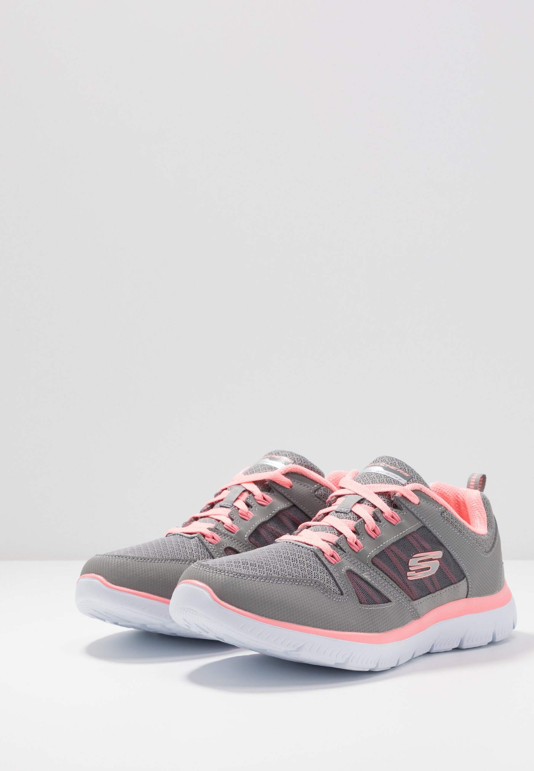 Skechers Wide Fit SUMMITS WIDE FIT Joggesko graycoral Skechers Wide Fit SUMMITS Joggesko grey Zalando.no