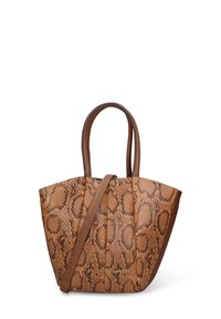Bruine tote bag met slangenhuidpatroon, voorzien van twee bovenhandvatten, een afneembare schouderriem en bruine lederen accenten. Gestructureerde vorm met een getextureerde afwerking.