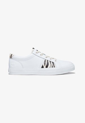 SKYLA BAY OXFORD - Trainers - pro white