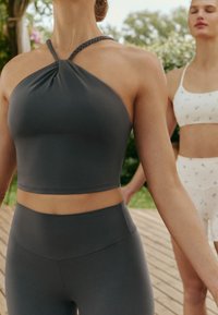 OYSHO COMFORTLUX BRAIDED HALTER TANK TOP - Débardeur - grey
