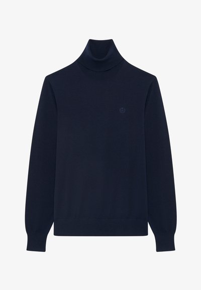 Marineblauer Rollkragenpullover aus weichem Strickmaterial, mit langen Ärmeln, gerippten Bündchen und einem kleinen, geprägten Logo auf der Brust.