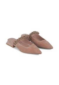 Mules de ante rosa sin talón con punta afilada, que presentan una tira de cuentas brillantes a lo largo del empeine y un tacón bajo en bloque.