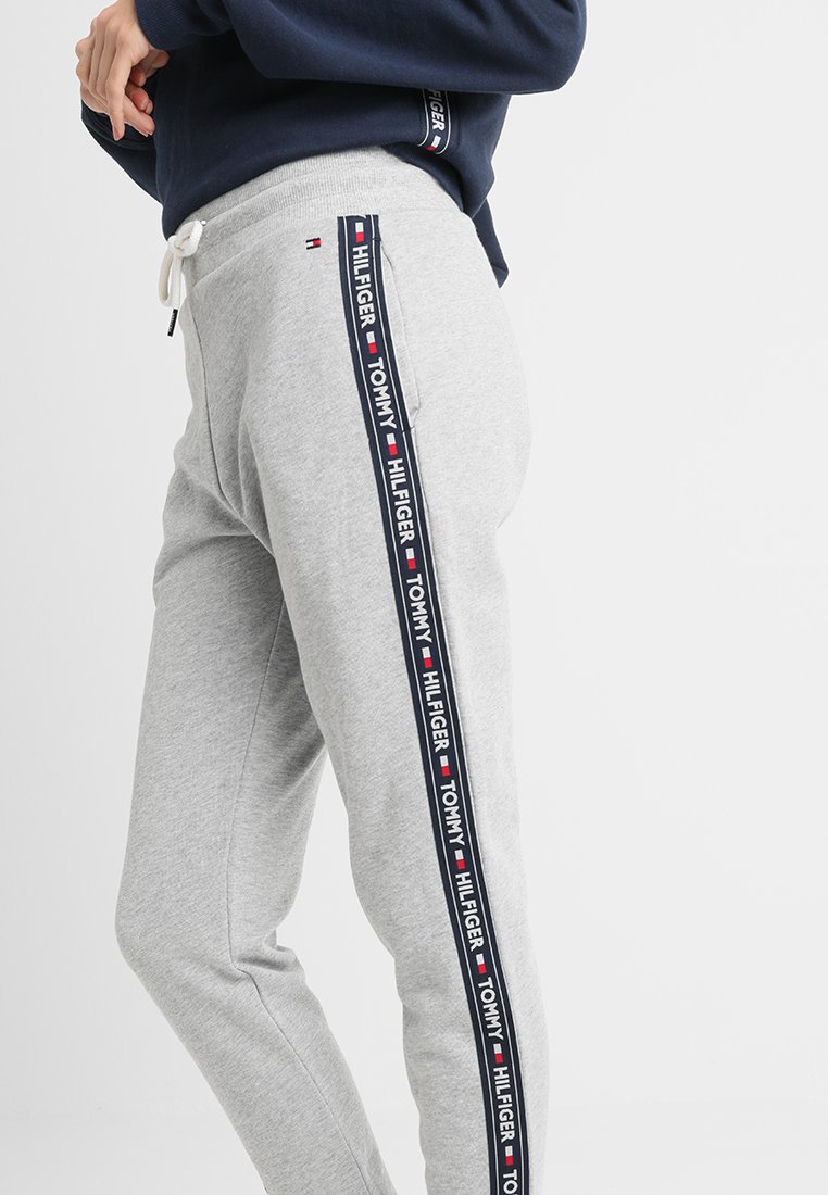 Moralsk uddannelse Gulerod teknisk Tommy Hilfiger AUTHENTIC TRACK PANT - Nattøj bukser - grey/grå - Zalando.dk