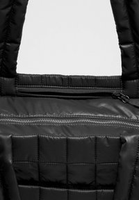 lululemon QUILTED GRID TOTE - Shopping bag - black