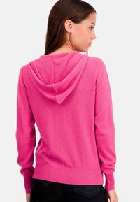 Mahogany TINA-FIRST - Gilet - poinsetta