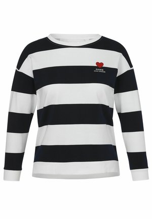 Langarmshirt met brede zwart-witte horizontale strepen en een klein rood hart met de tekst "Paris Mon Amour" op de borst.