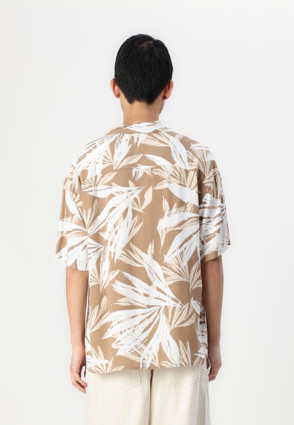 JJEJEFF TROPICAL RESORT SHIRT - Shirt - coriander3