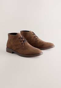 Ausgewählt, tan brown