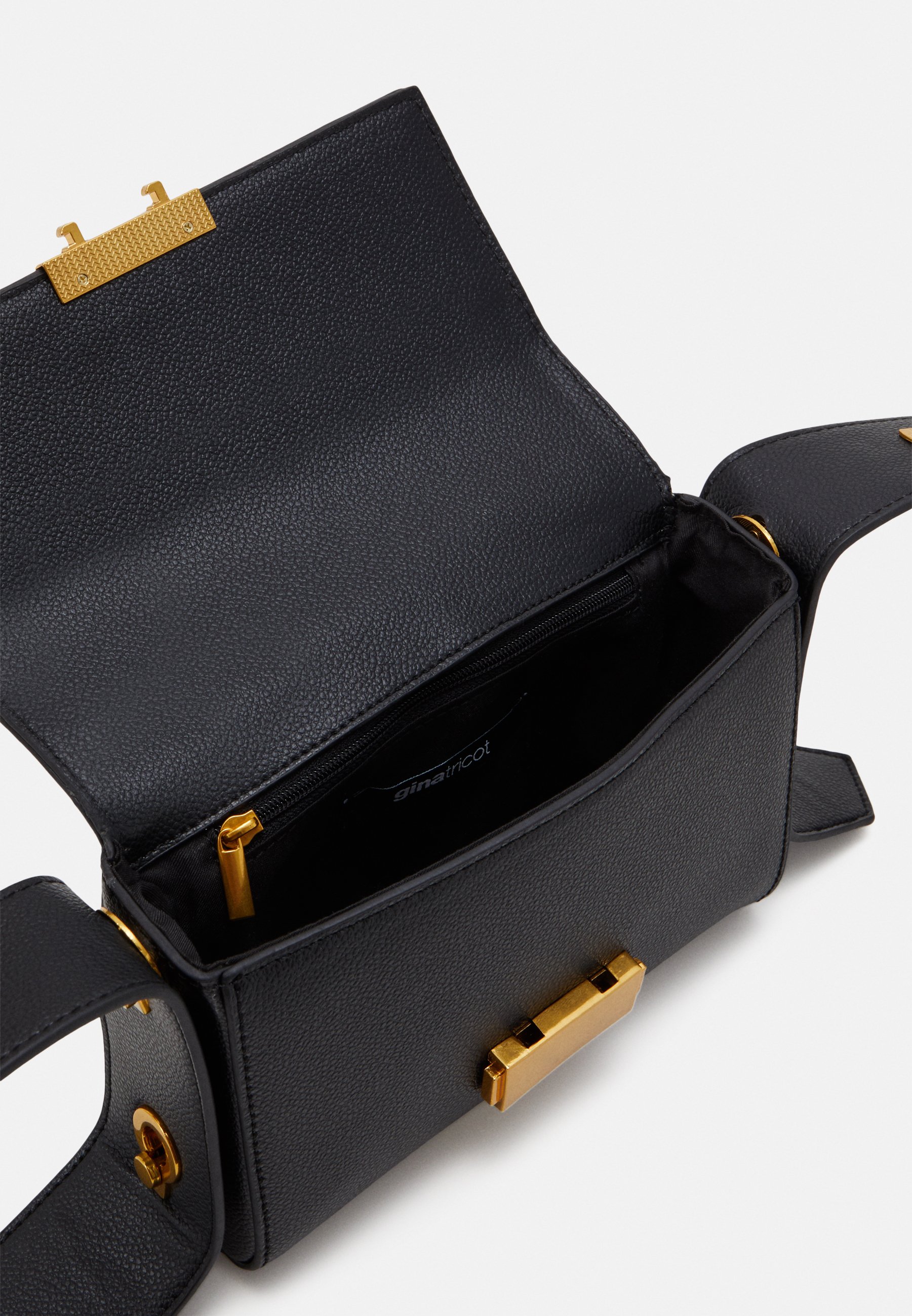 Gina Tricot TAYLOR BAG Skulderveske blacksvart Zalando.no Gina Tricot TAYLOR BAG Skulderveske blacksvart Zalando.no