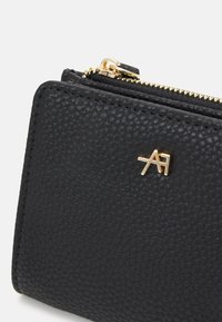 Anna Field Lommebok - black
