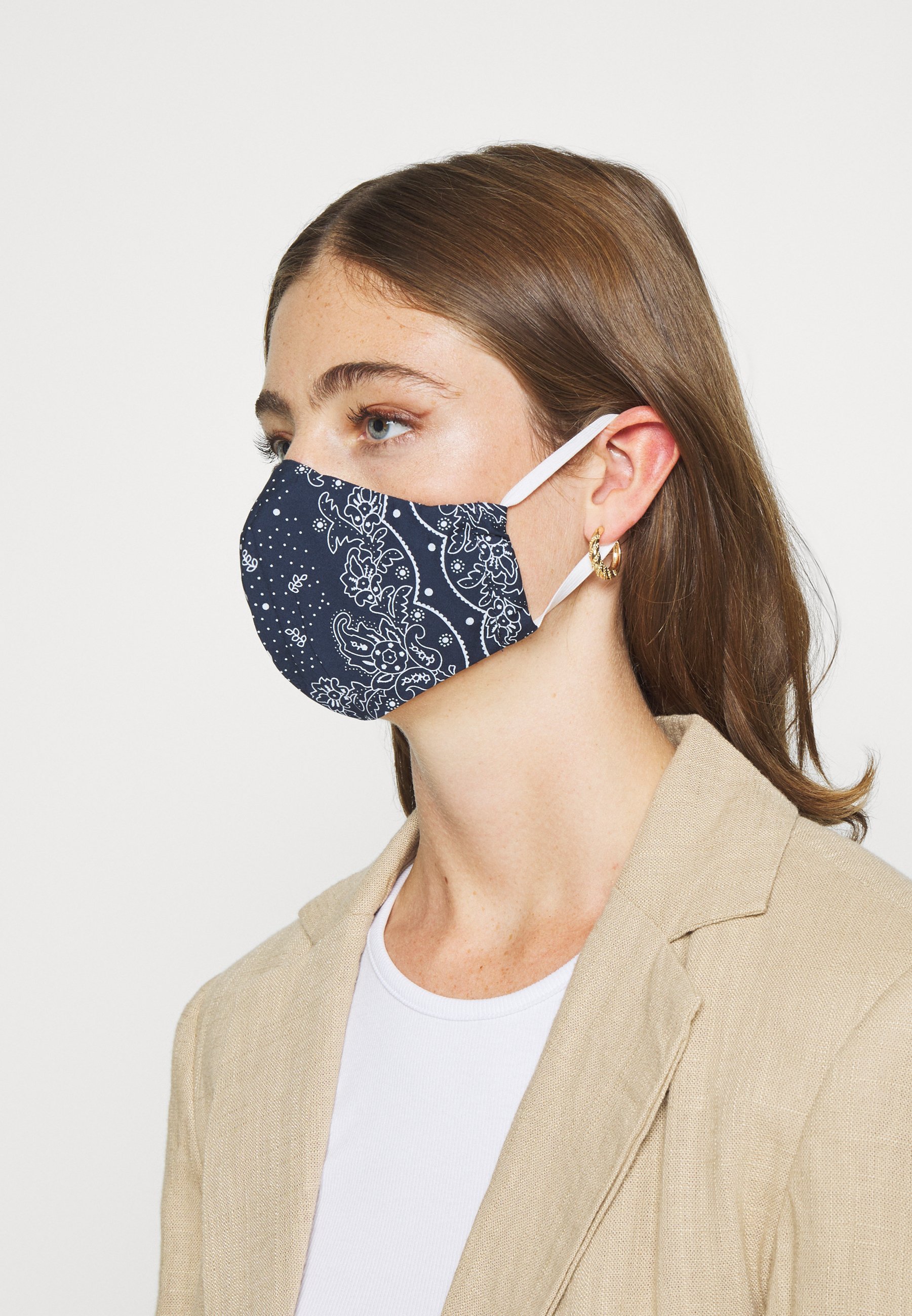 Levi's® REUSABLE BANDANA FACE COVERING 3 PACK - Stoffen mondkapje -  blue/purple/topaz/donkerblauw - Zalando.be